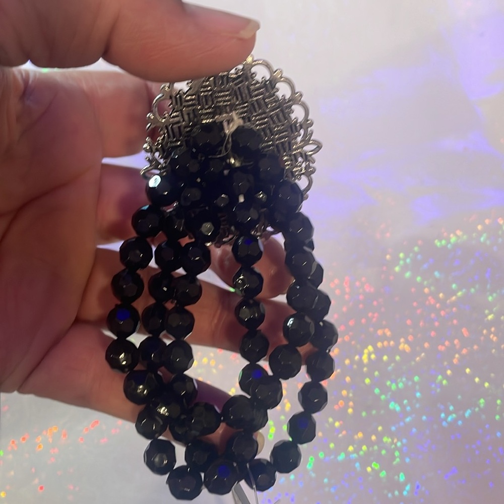 Elegant Black Cameo stretchy Elastic  Bracelet - Picture 4 of 4